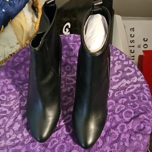 Elegant Black Ankle Boots